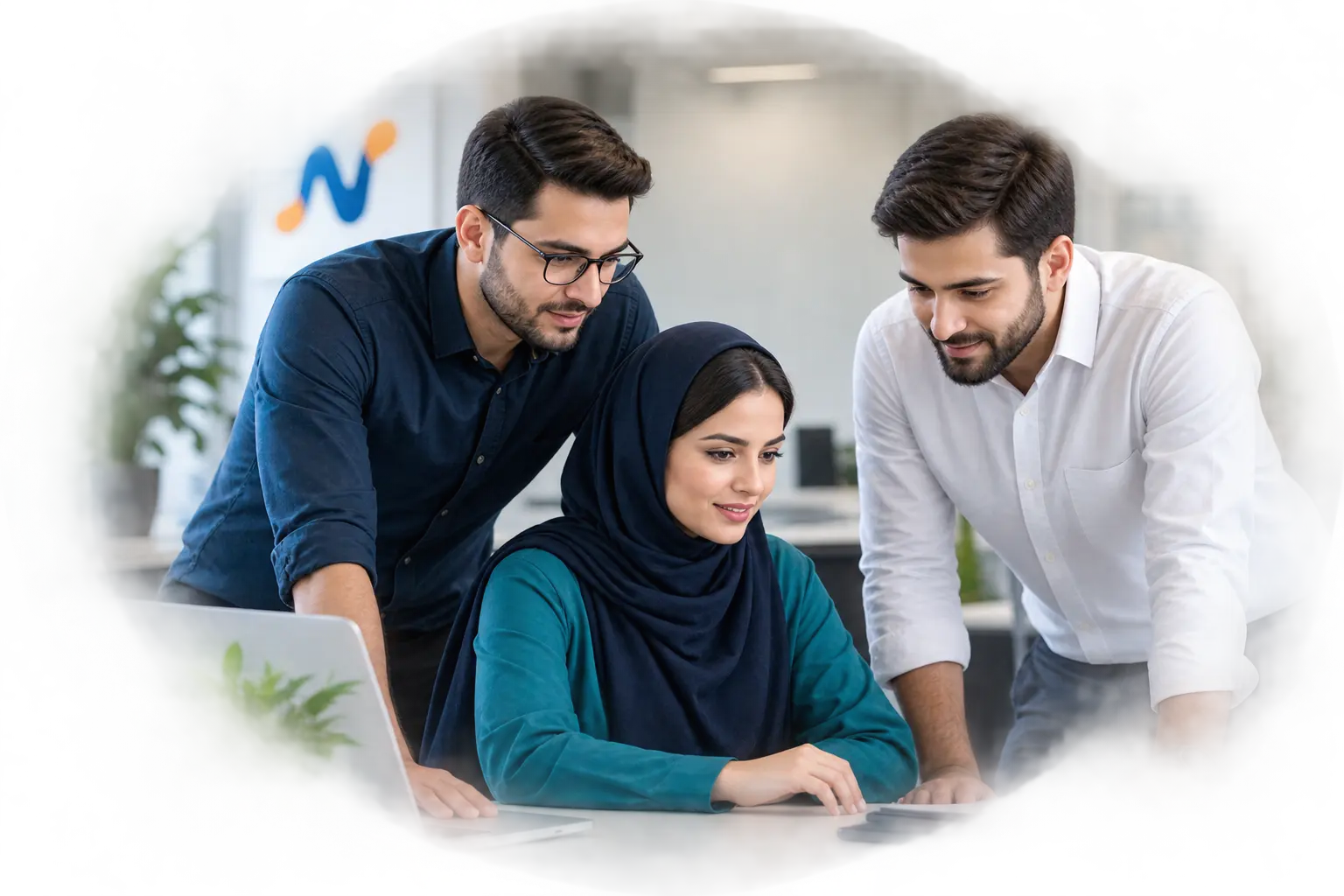 درباره نقش آفرین نوین